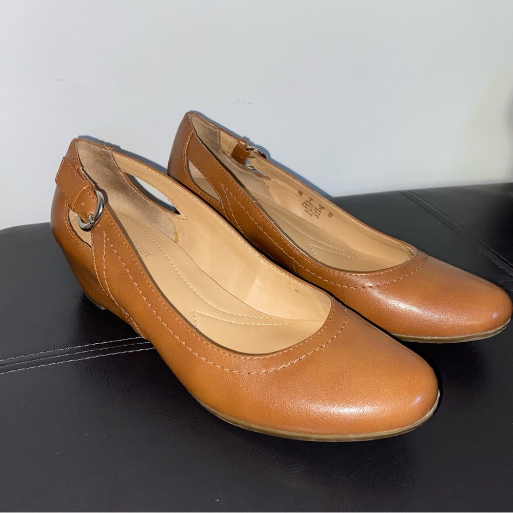 Naturalizer Comfort Brown Leather Color Women's Flat Heeled Wedge Shoes